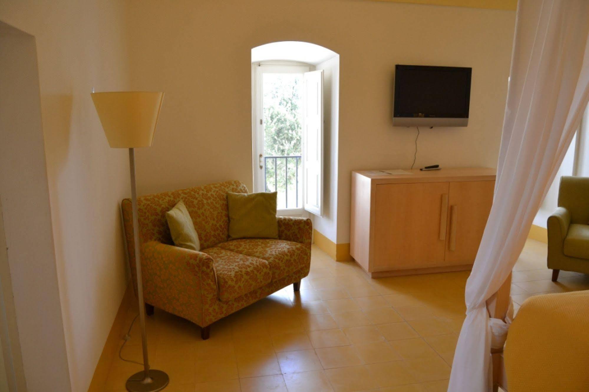Relais Masseria Villa Cenci Cisternino Exteriör bild